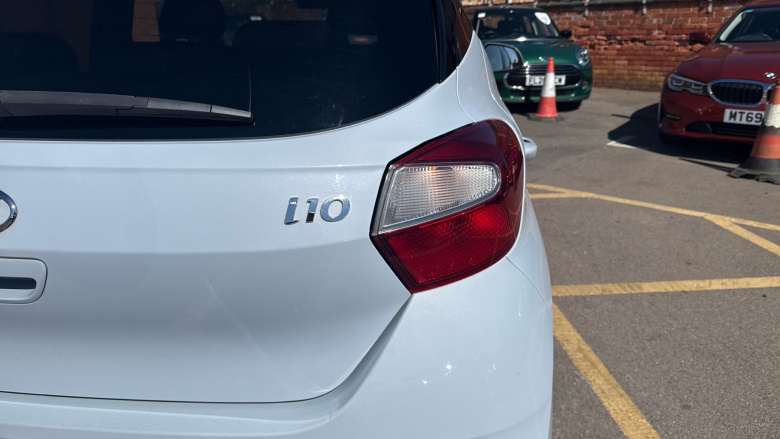 Hyundai i10 1.2 MPi Premium 5dr Petrol Hatchback